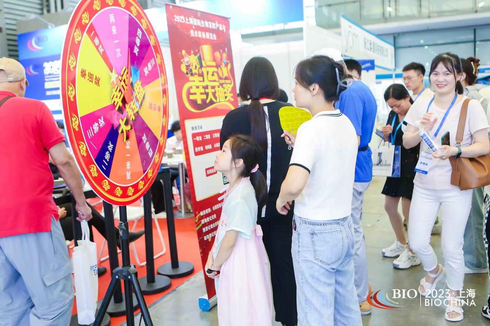 預(yù)報(bào)名客戶(hù)，禮品免費(fèi)送，現(xiàn)場(chǎng)抽獎(jiǎng)活動(dòng)